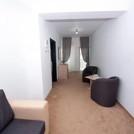 Cittadini 3*